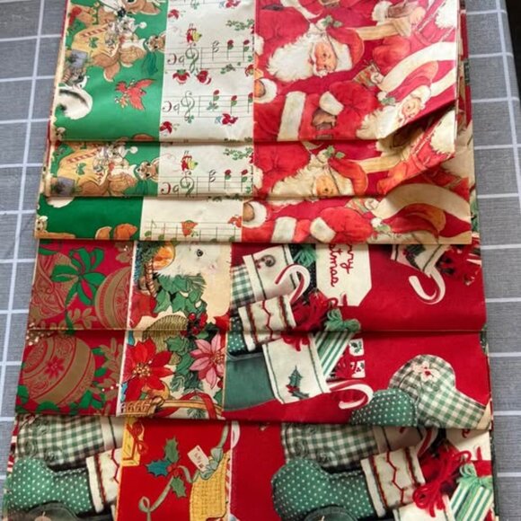 1988 Vintage Christmas Wrapping Paper - Picture 2 of 2